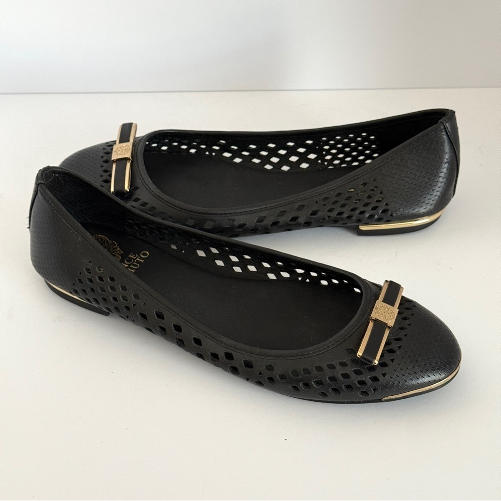 Vince Camuto Celindan Women's Black Leather Cutout Perf Bow Flats Size 7